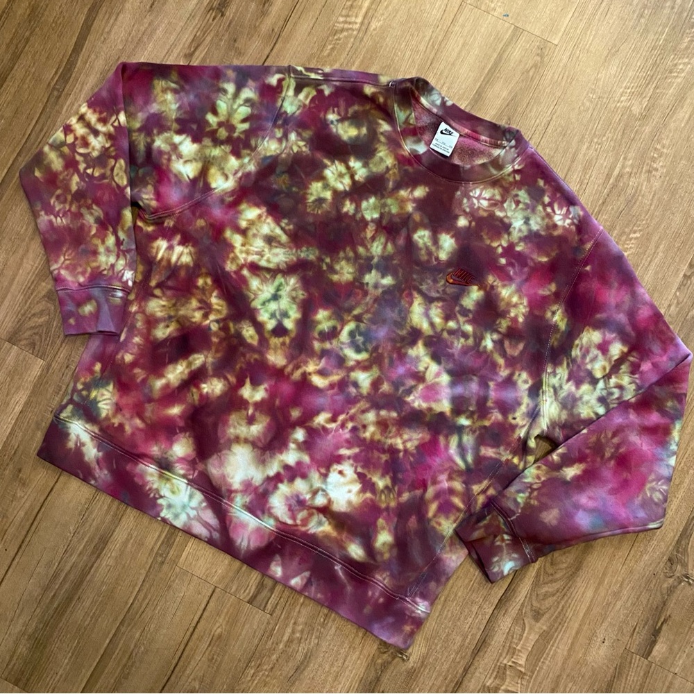 👾NEW👾 CUSTOM NIKE TIE DYE MEN’S CREWNECK SWEATSHIRT